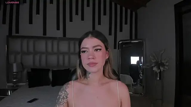 Freechat ViolettHansson on StripChat