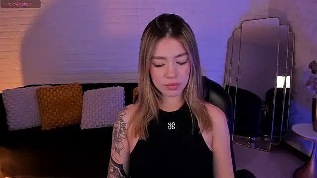 Freechat ViolettHansson on StripChat