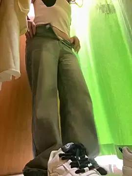 Freechat xixi_mm on StripChat