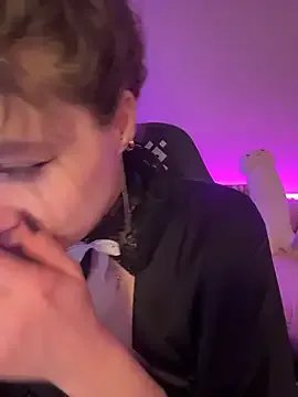 Freechat Your_insomniya on StripChat