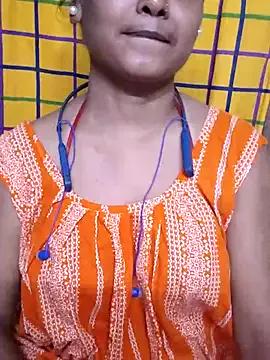 Freechat yoursweety09 on StripChat